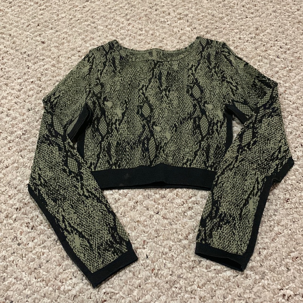 FABLETICS workout top